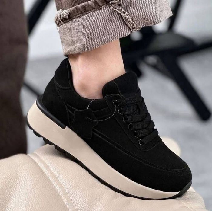 Кросівки жіночі натуральний замш чорні