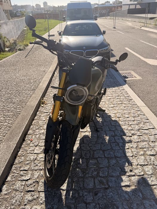 Moto Morini Seiemezzo 650