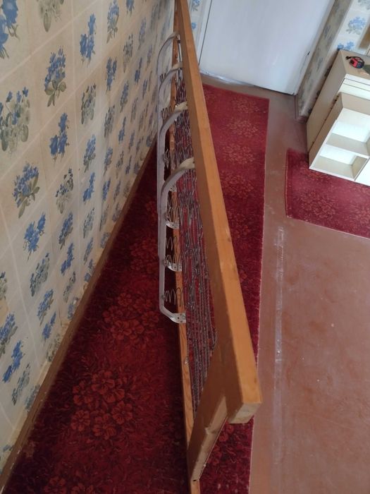 Продам каркас кровать 90х190см