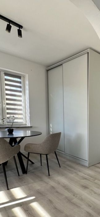 Bardzo duża pojemną szafa drzwi przesuwne nowoczesna jak nowa 200 cm szerokość