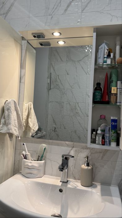 Дзеркало з підсвіткою, тумба мебель у ванну раковина шкафчик