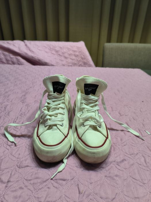 Sapatilhas brancas D.Franklin