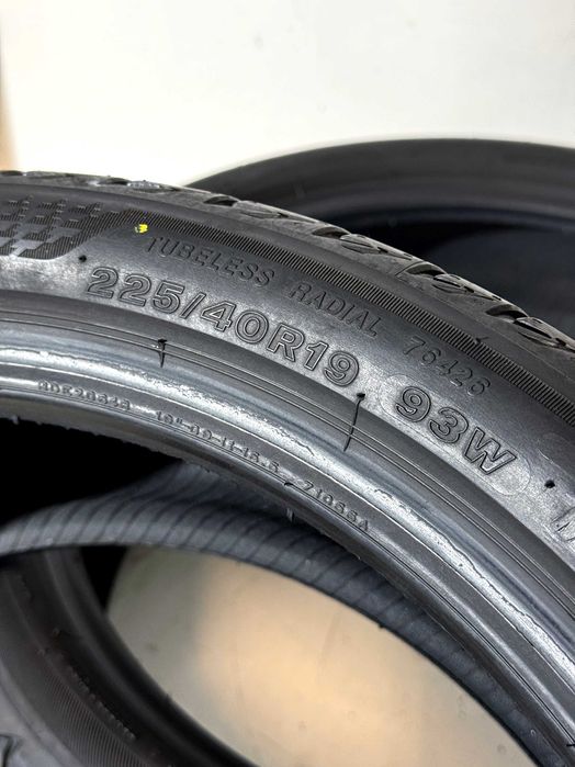 Pneus Bridgestone Turanza T005 - 225/40/19 - Como NOVOS