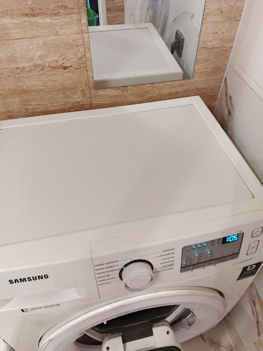 Pralka automatyczna Samsung z funkcją dodawania ubrań  w czasie pran