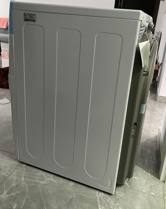 Máquina de secar roupa  LG ThinQ 18kg (nova)