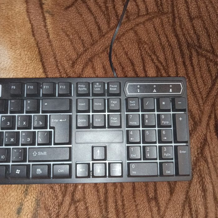 Игровая проводная клавиатура USB