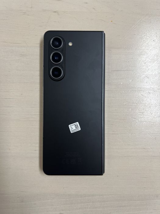 Samsung galaxy z fold 5 1TB 12GB