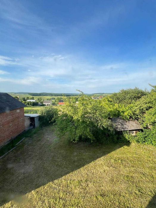 Продається 2-поверховий будинок с. Коросне, біля Перемишлян