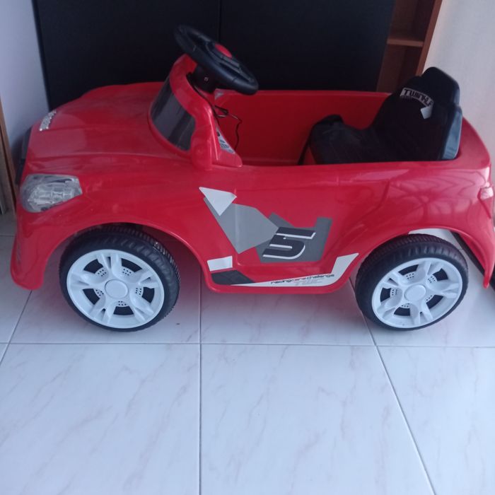 Carro elétrico para passear
