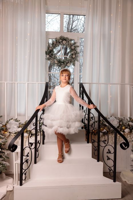 Пишна сукня сніжинка в садочок. Платье снежинка на утренник