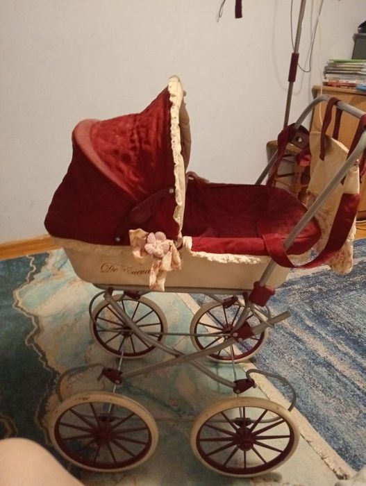 Коляска для кукли .