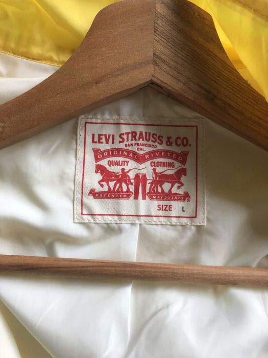 Kurteczka rozmiar L LEVIS