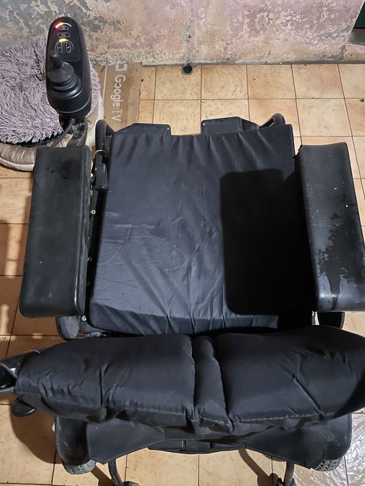 Cadeira rodas eletrica em bom estado