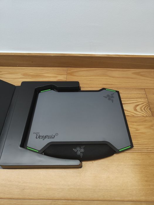 Razer Vespula (Mouse Pad)64752417523843123