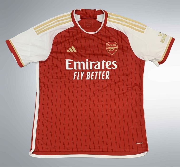 Продам футбольную футболку