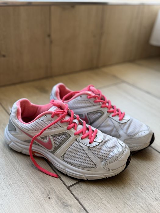 Кросівки Nike Dart