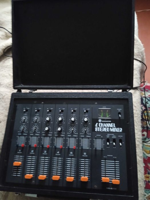 Микшер Monocor MX-6000
