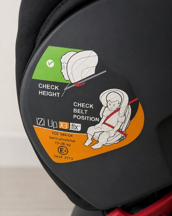 Cadeira Auto BeSafe iZi Up X3 Fix Isofix 15–36 kg