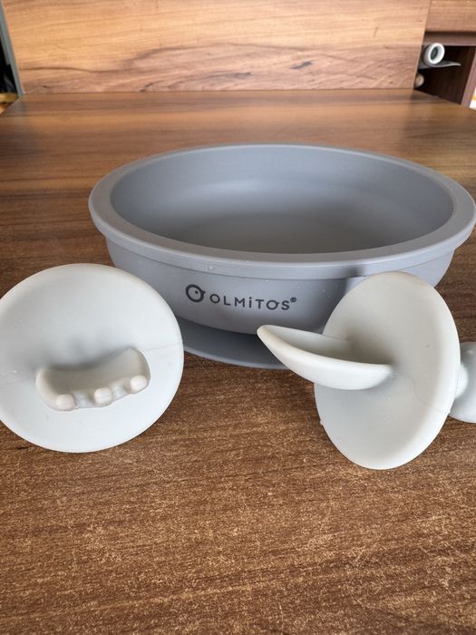 Olmitos zestaw obiadowy talerz sztućce wprowadzajace