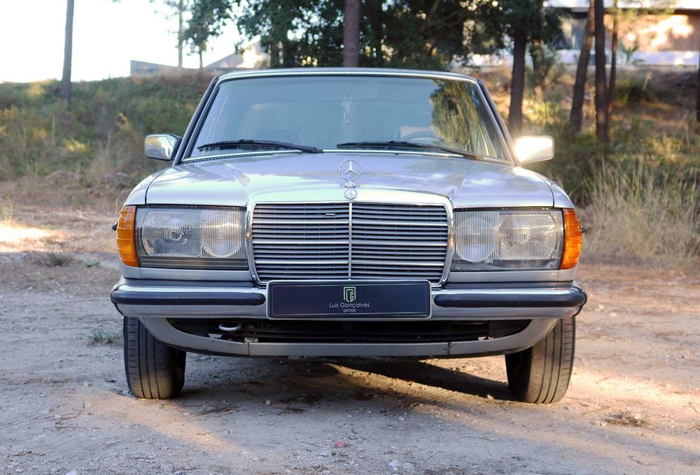 Mercedes-Benz 300D W123 - Caixa aut. foto 2