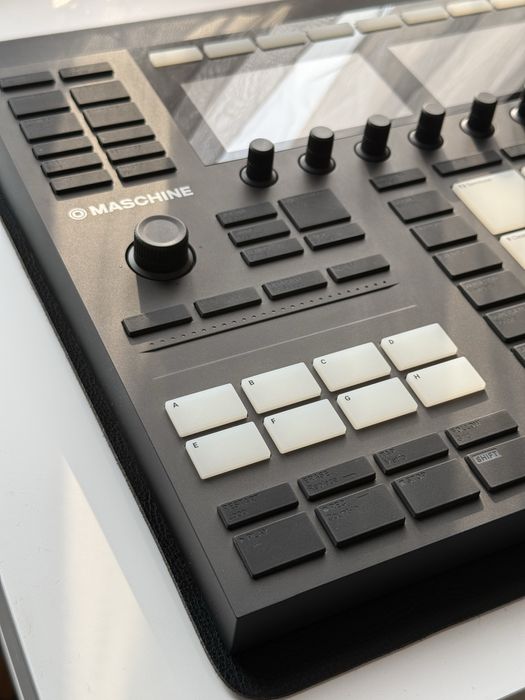 Maschine MK3 - Native Instruments