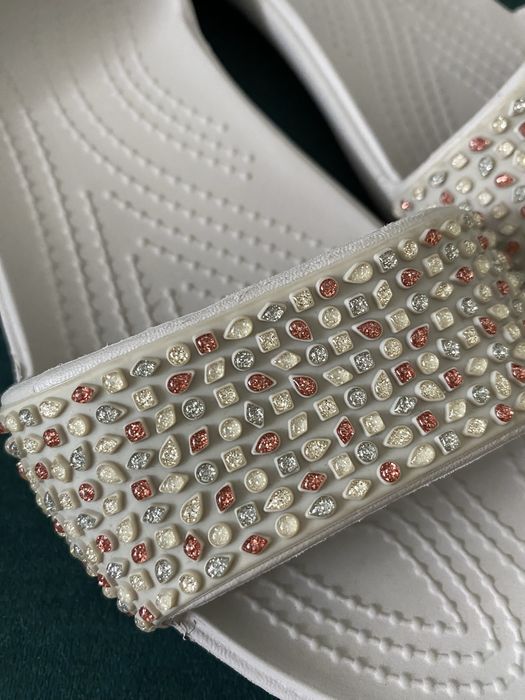 Sandałki Crocs Lina Embellished Dorsay r. 38/39 W8