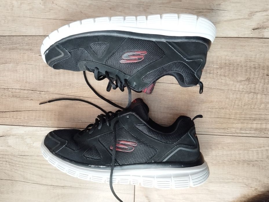 Sketchers бігові 44р ,43р кросівки оригінал