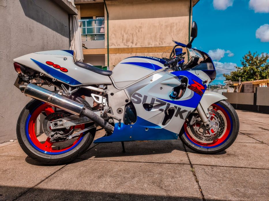 Suzuki GSX-R 600 SRAD 25 kw livrete