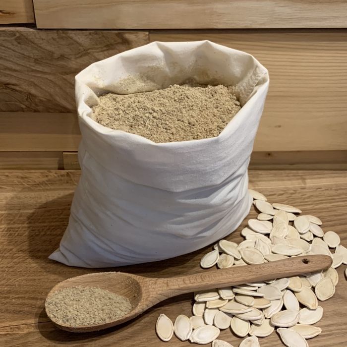 Борошно рисове, кокосове, лляне, гарбузове, нутове, пшоняне, гречане