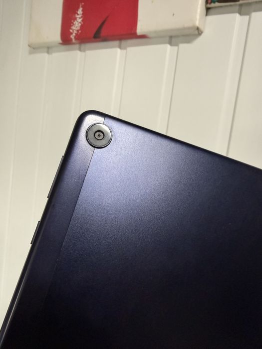 huawei matepad t10 ags3k-w09 на деталі