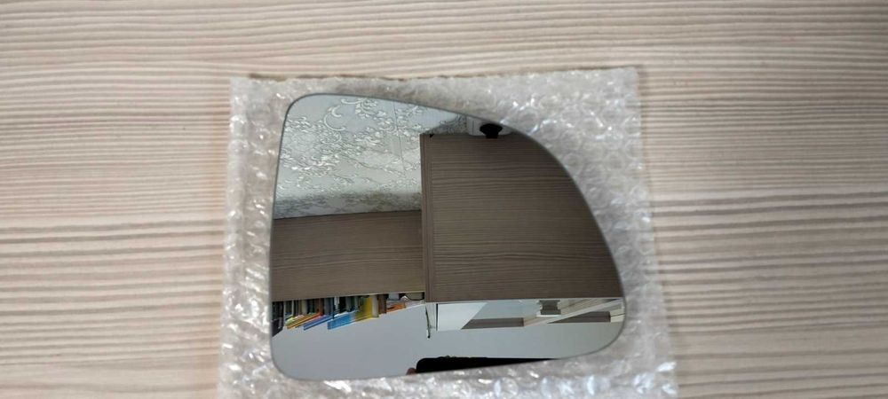 Дзеркало вкладиш ліве праве Tesla Model Y