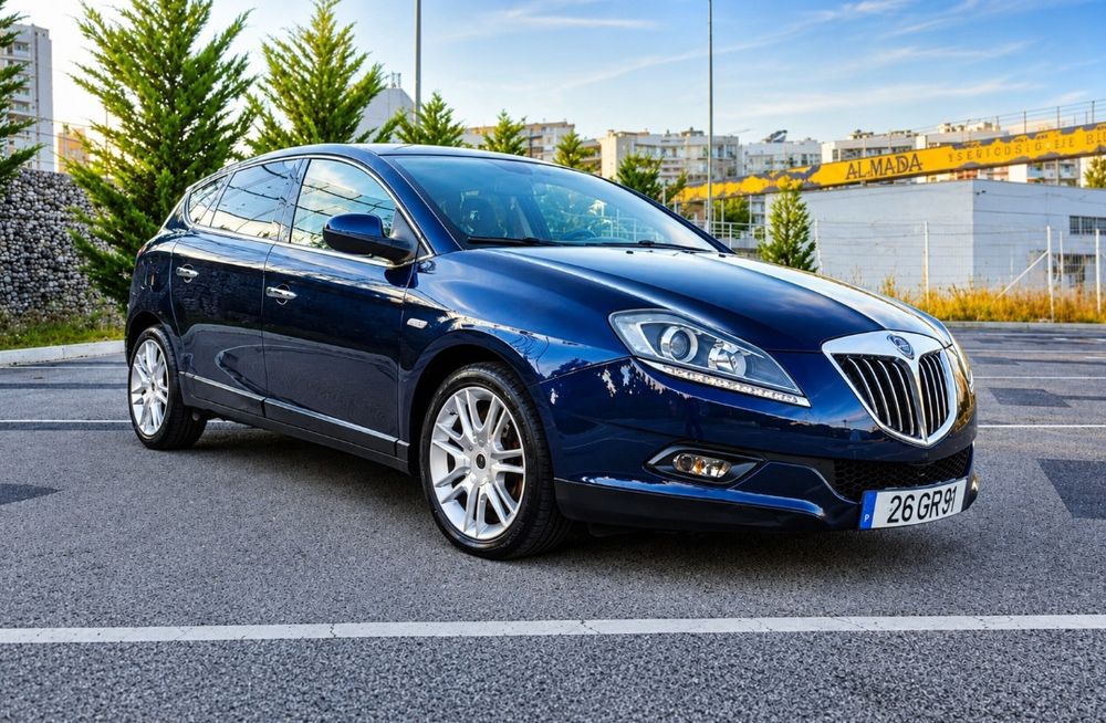 Lancia Delta 1.6  Ano-2009 "Estado Impecável"