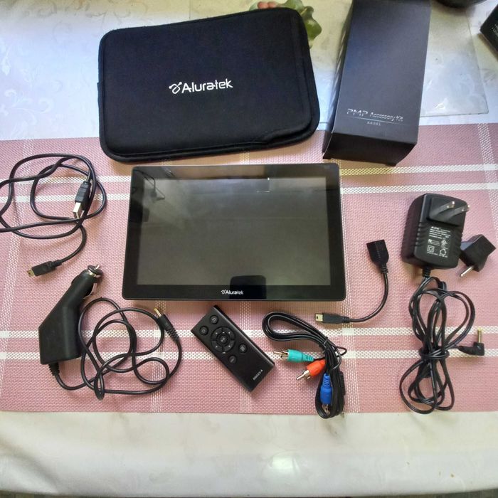 8,9-дюймовый персональный медиаплеер ALURATEK