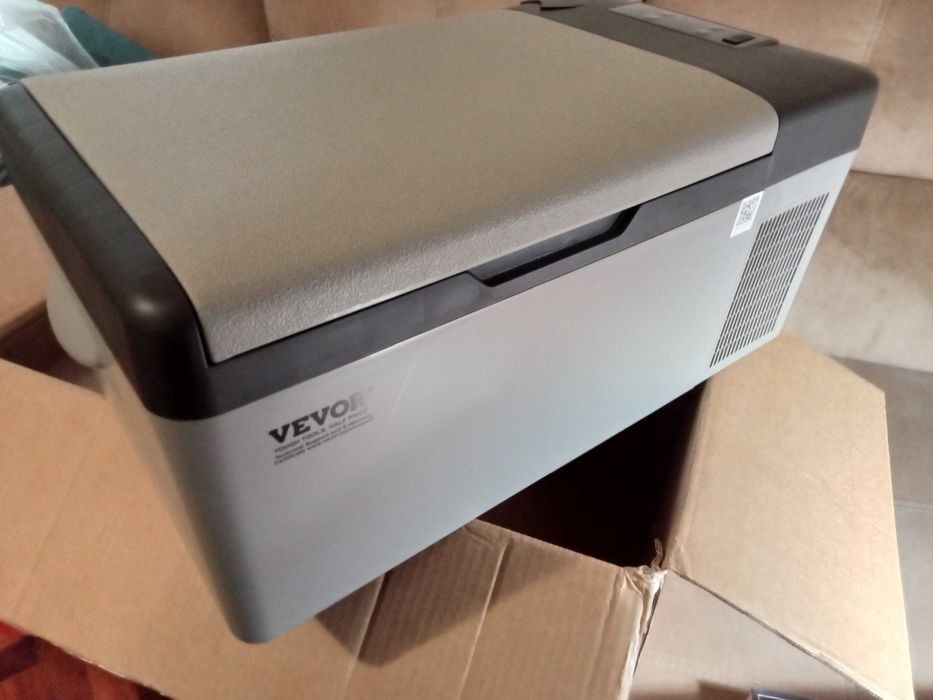 Frigorífico 259€.Portátil com defeito. Oportunidades