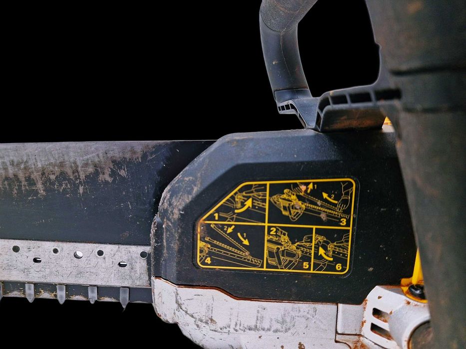 Piła Aligator Dewalt 1700W DWE397