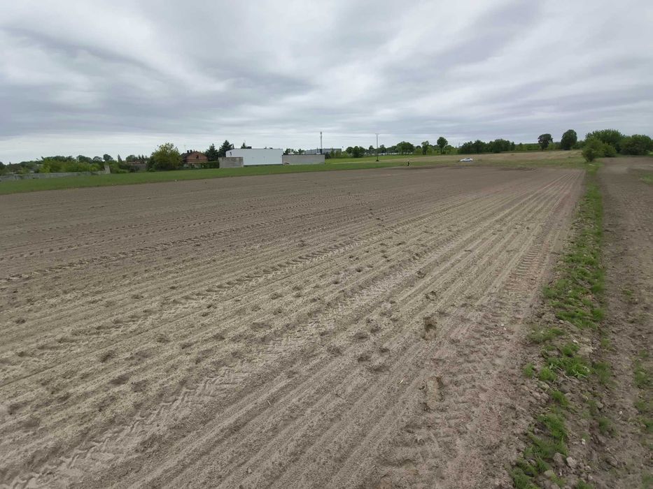Sprzedam działkę budowlaną 5150 m² – pohled 4