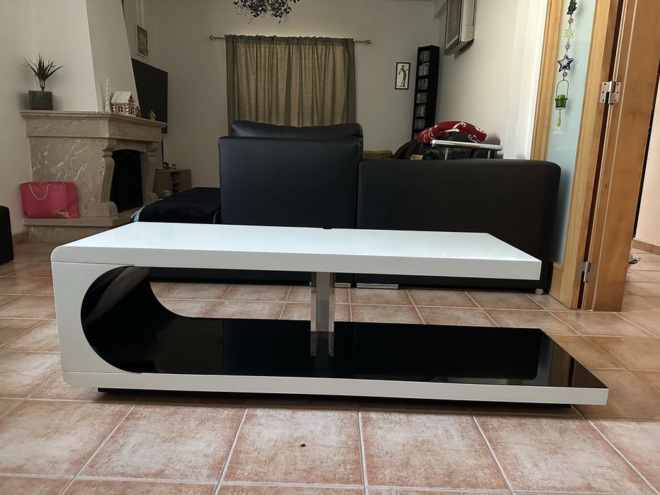 Móvel de sala em ótimo estado