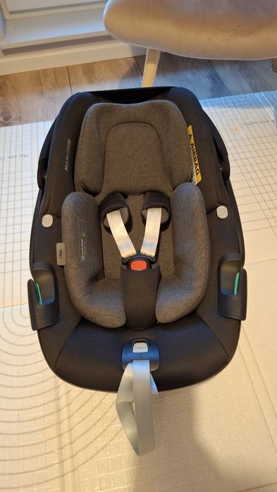 Fotelik nosidełko Maxi Cosi Pebble 360 isize