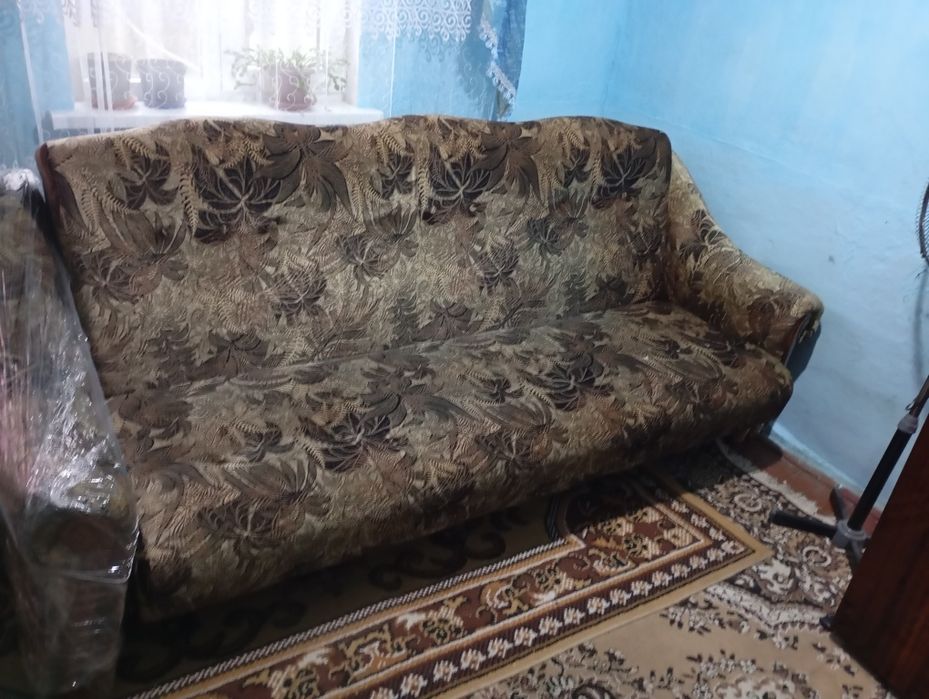 Диван 120/220 само вивіз