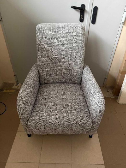 Meble Best FOTEL Possi – powystawowy