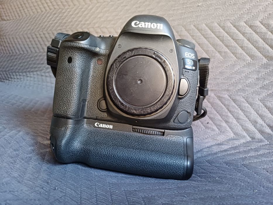 Canon Eos 5d mk 4.(Przebieg 38340)+grip+5 akum+ 3xSD.