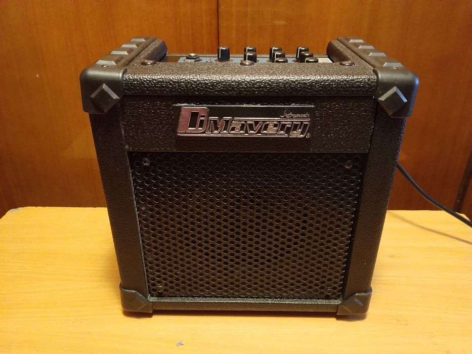 Wzmacniacz gitarowy Dimavery Deluxe -l