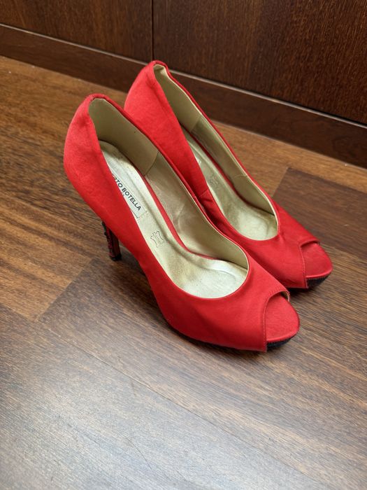 Sapatos de Salto vermelho