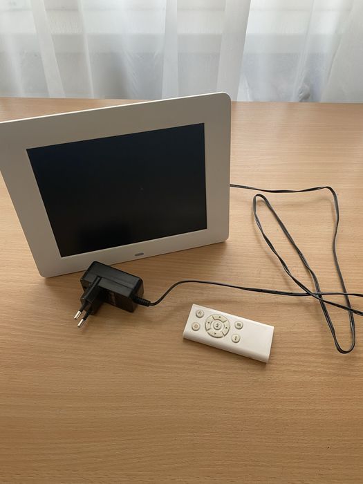 Цифрова фоторамка ERGO Photo frame DPF2801