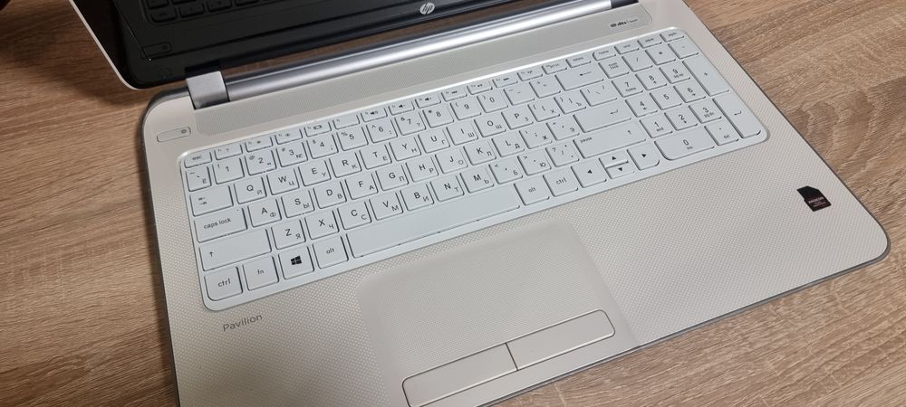 Ноутбук  ігровий 12Гб SSD240Гб+сумка!