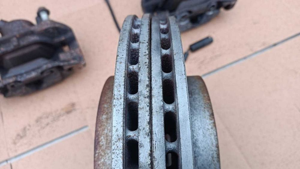 Duże hamulce Przód 300mm Wentylowane Tarcze Zaciski BMW E36 325i 328i