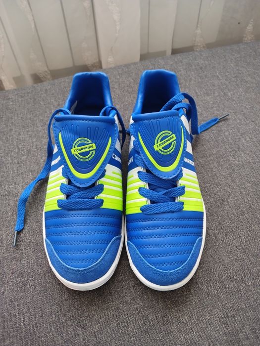 Продам кроссовки