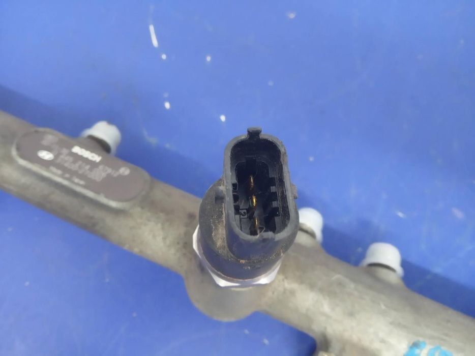RAMPA INJETORA HYUNDAI TRAJET 2002 -3140027000