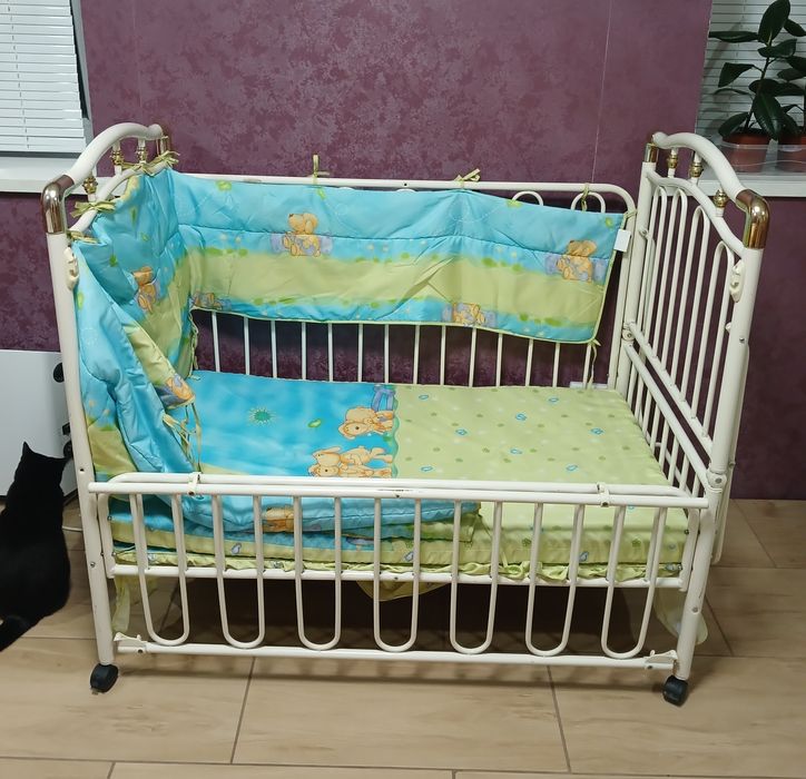 Металічне дитяче ліжко трансформер geoby з колискою