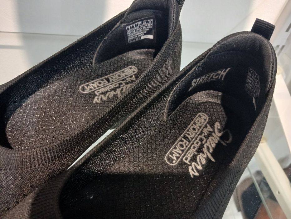 Нові Балетки "SKECHERS"